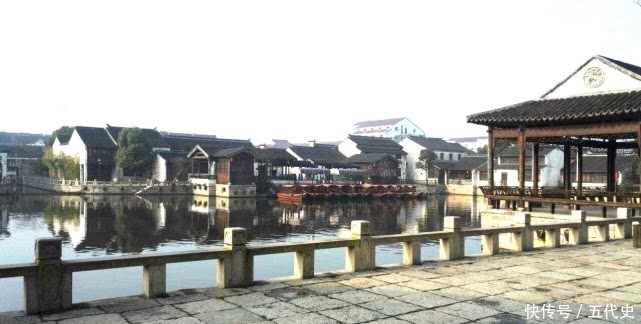 我国最悲催的古镇，七成的商家关门撤离，曾经的热门景点沦为空城