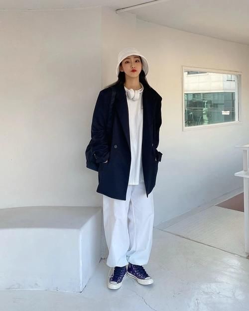 酷女孩@“无性别风”穿搭正流行,女生们穿的越来越酷了