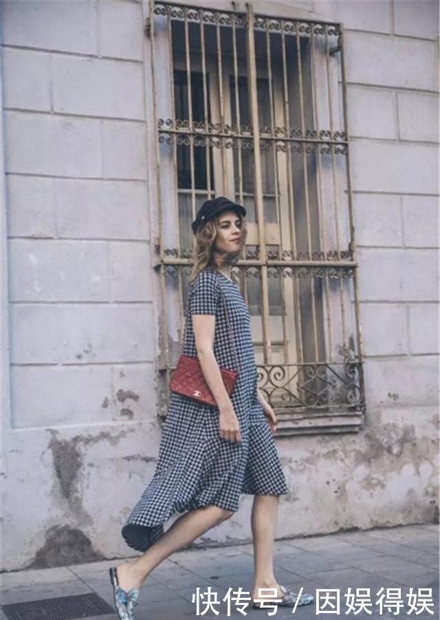 女人:女人不管高还是矮,春天穿长裙时,建议搭配这4双鞋,显高又时髦