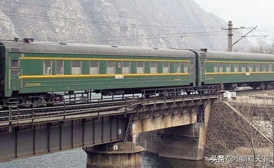 中国最贵的火车，行驶八千公里跨越三个国家，经常买不到票