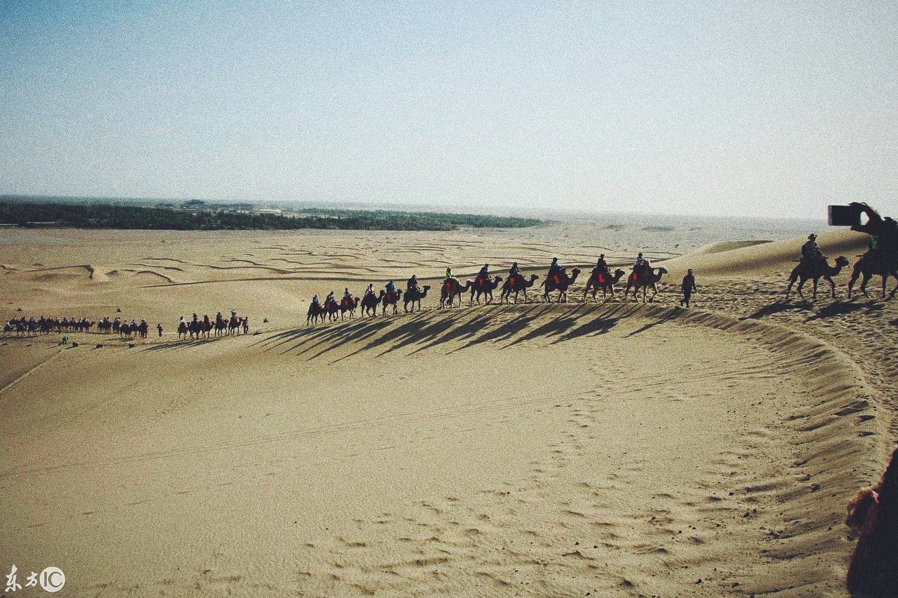 图片欣赏|沙漠风光，拍于甘肃鸣沙山月牙泉