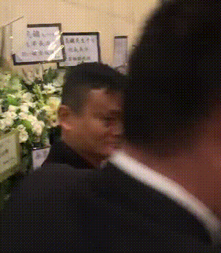 t0187b8c5e2c6796172.gif?size=322x368