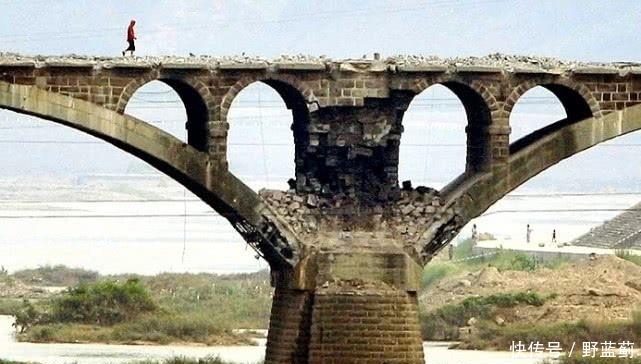 桥梁@这座桥被专家鉴定为危桥, 安放380公斤炸药爆破, 结果却值得深思