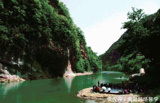 四川新添一座世界级公园! 山水、红叶、冰挂、溶洞每个都惊艳世界