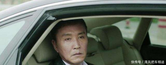 很多人都不懂，跟领导坐车，自己该坐在哪个位置才是最合适的