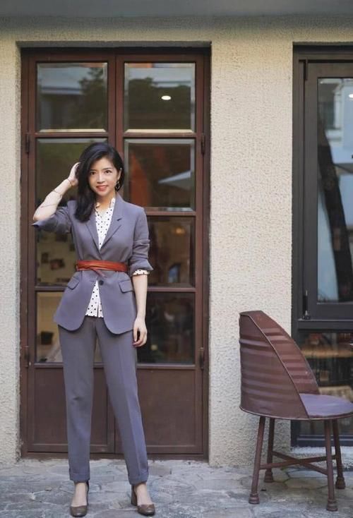  「翻天」别再只会穿西服套装，学会这些西装搭配法，日常出门美翻天