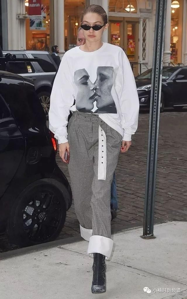 ＂文字T＂ OUT！轻松穿出帅气感，潮人的肖像Tee搭配才是正解