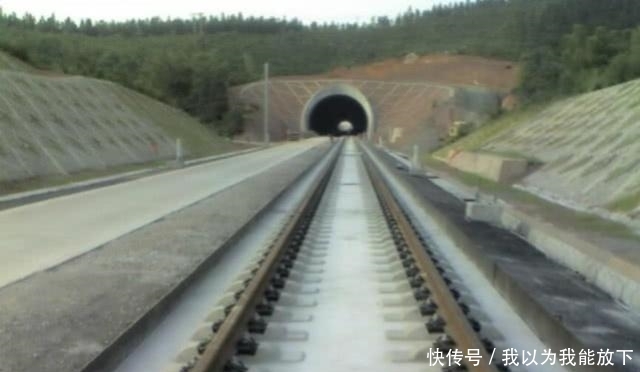 高铁和动车有什么区别？多数乘客可能搞错了，原来是这样的