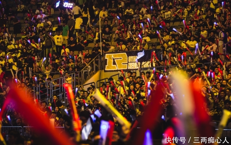  【替补】怪不得C姓中单要离开RNG，姿态曝其在RNG悲惨处境，比当年小天还离谱