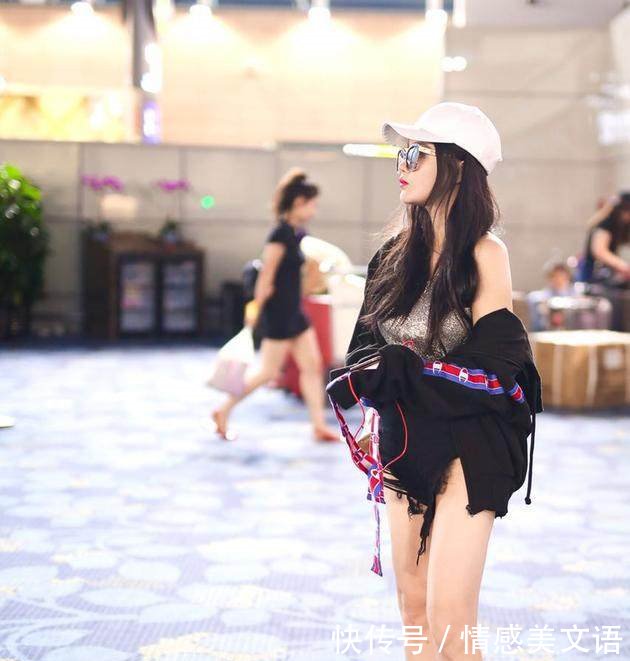 冉莹颖又作妖！高跟鞋外面再穿丝袜，网友忍得住不吐槽算你狠！