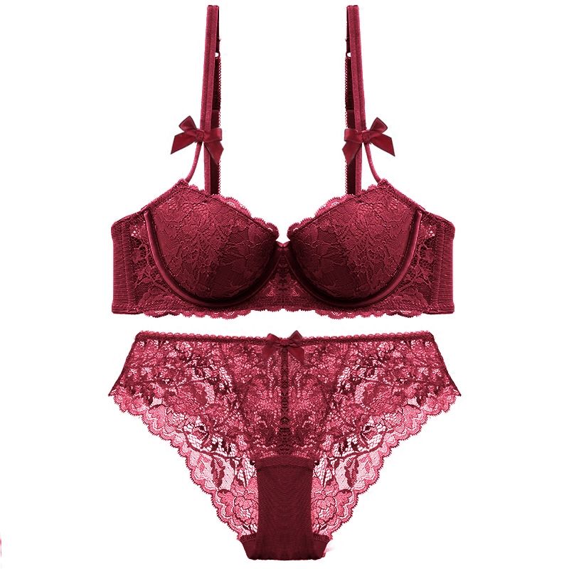 丰满女人穿定能秀一身好身材，完美无缺，性感十足