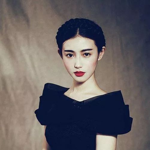 努尔·白克力被双开！大搞家族腐败、权色交易，昔日“少年天才”