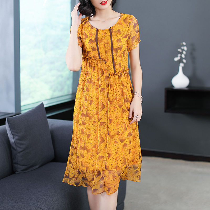 45岁老婆，偷偷买了8条仙女裙，上身嫩美减龄，看得人眼睛都直