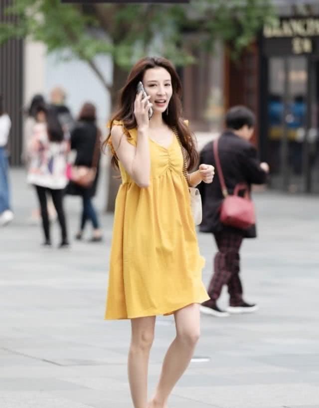  气质■美如画的连衣裙清新时尚，优雅减龄更让你气质出众