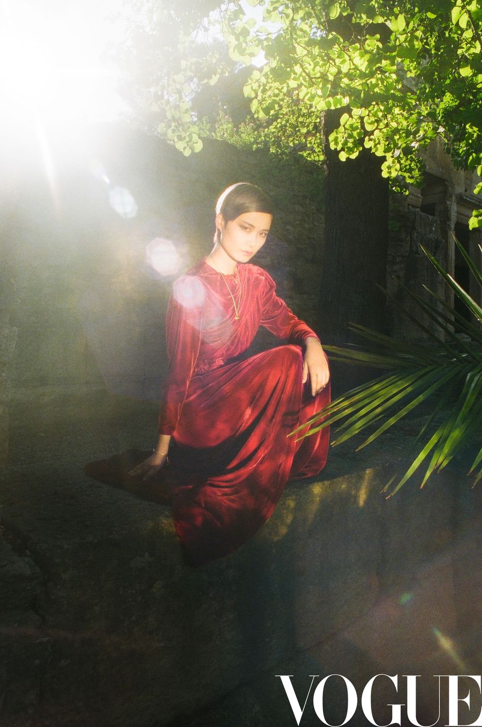 原来春哥那么有女人味!李宇春时尚封面大片曝光