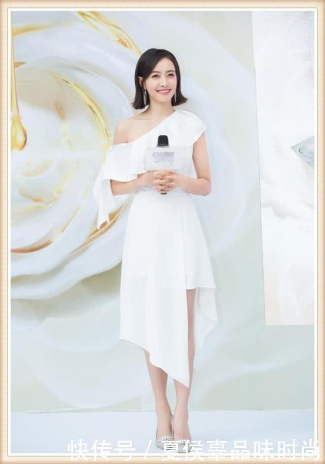 本以为宋茜穿斜肩白裙够美了,的但看到霍思燕才知道什么叫惊艳!!