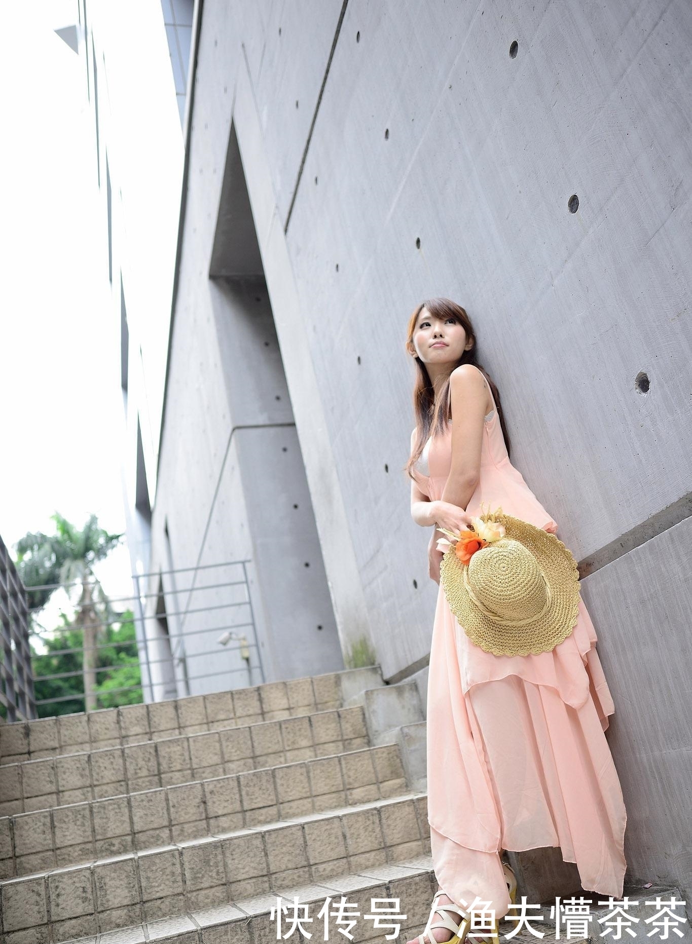 #写真#时尚穿搭推荐:时尚美女唯美写真,青春、靓丽,简直美爆了