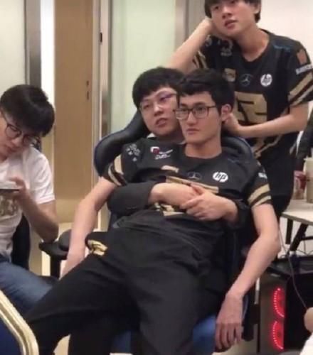 karsa事件的造谣者，RNG官方选择原谅，但是网友们表示已经安排了