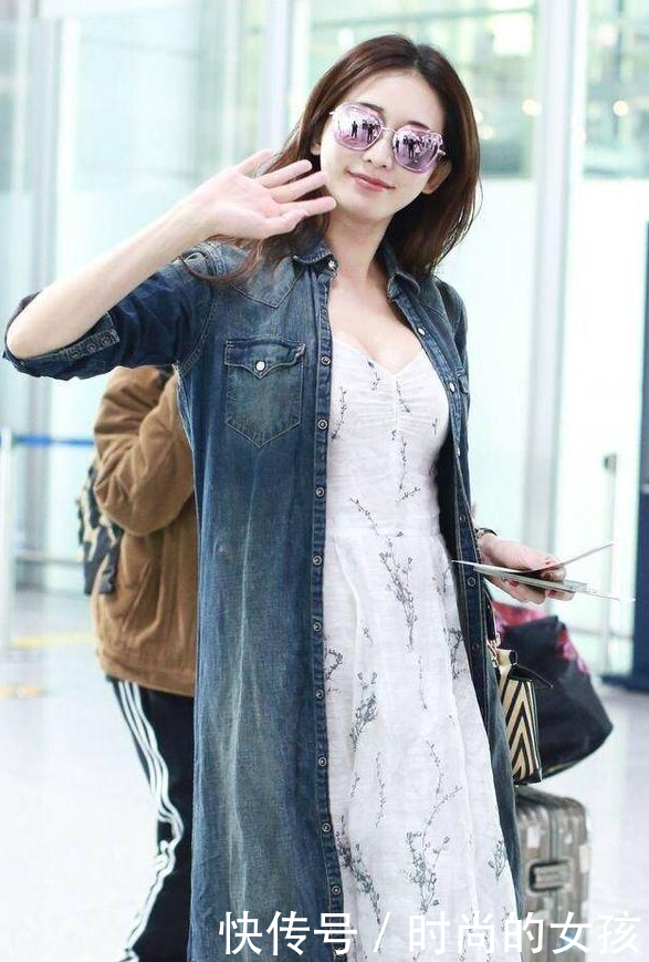 林志玲街拍不忘秀身材，这白纱裙体现了成熟女人的性感风情和气质