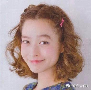 好看的短发扎法与发饰搭配,戴上立刻充满造型感!