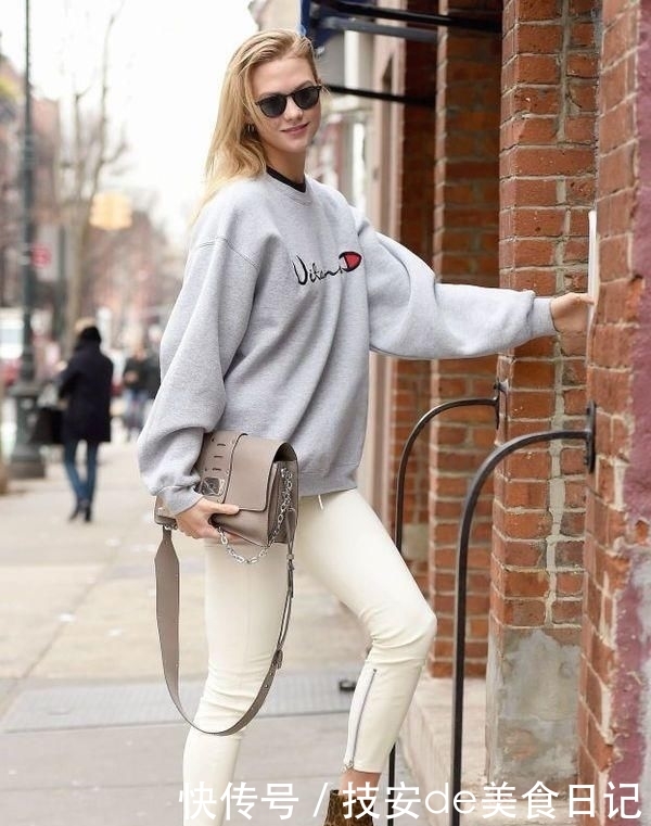 就要@女人买卫衣,就要挑这3种“耐看色”,穿个两三年都不会过时!