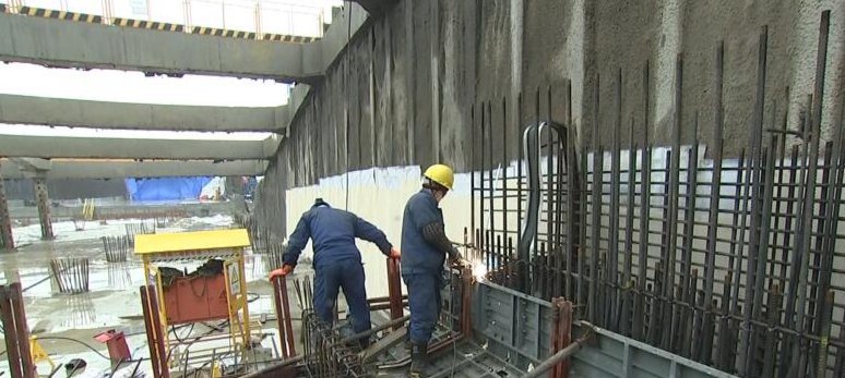  「基建」11年只挖了12公里！“世界最难挖的隧道”仅剩最后两公