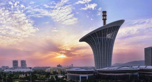 中国最热的4座城市，重庆只排第2，第1名地表温度82.3度！