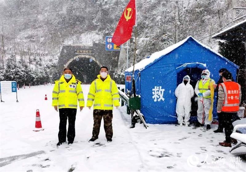  【无阻】湖北竹溪：风雪无阻 坚守“战疫”一线