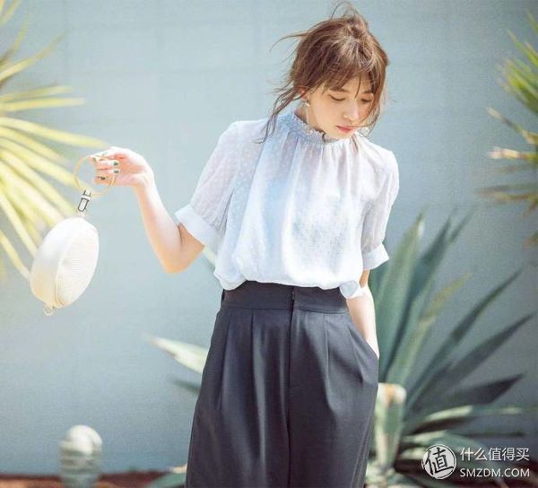 热到怀疑人生，穿什么首选这几款清凉材质