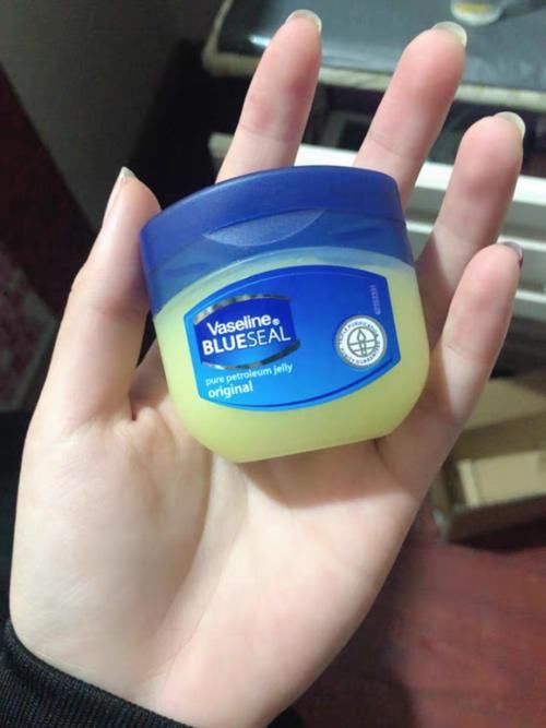  价格便宜■护肤品只用脸上怎么够？这几款产品让你从头美到脚，再也不用吃土