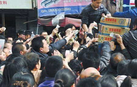 印度版微信造谣引发全民恐慌，活活打死27人