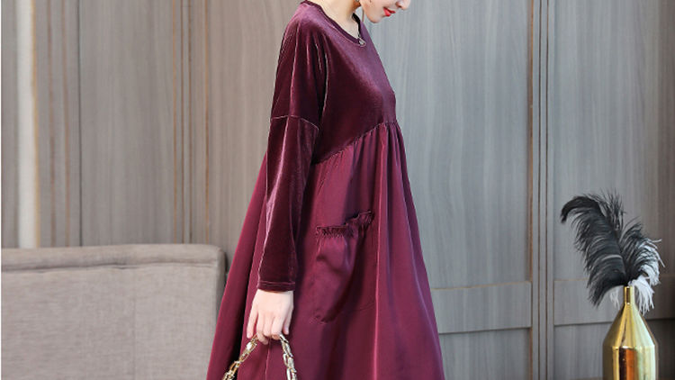 太美了,136斤老婆真会穿搭,连衣裙+风衣显瘦显气质,美极了