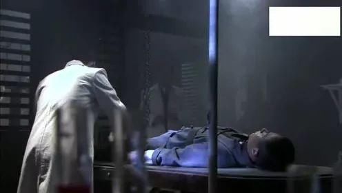 新闻速读 | 土耳其总统称将抵制苹果;意大利公路桥坍塌至35人死亡