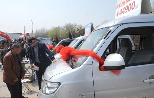 未来，农村这两类人最好不要买车，害人害已，其中有你没？