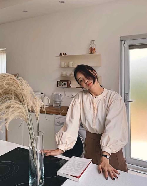  「能将自己」衬衫这样穿，衣柜的衣服会越穿越少，却越美