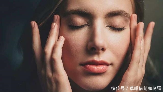 中年■眼霜到底应该怎么用?教你正确涂抹方法,中年女人该了解
