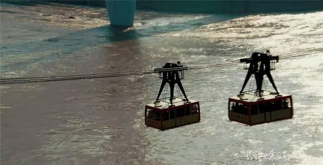 重庆彻底火了！又拿全国第一，网红城市当之无愧！