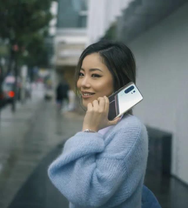 气质■女人过了30岁,王菊这四种发色不要跟着选,没气质看着像非主流