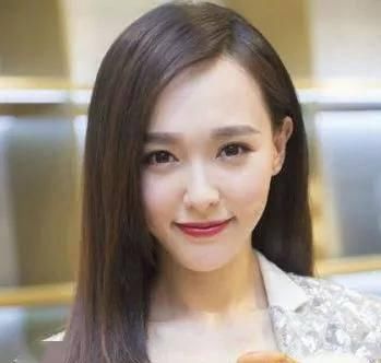  典型@双眼皮、一字眉已经过时了，现在流行「初恋脸」！