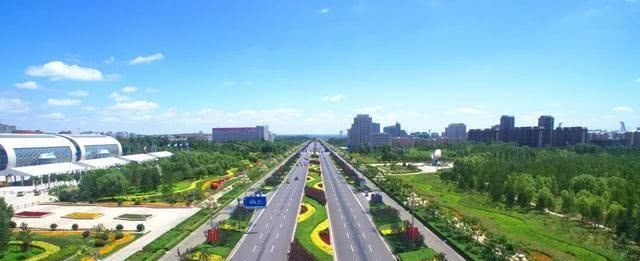 中国最干净的城市，获全国文明城市四连冠，被誉为“中国迪拜”