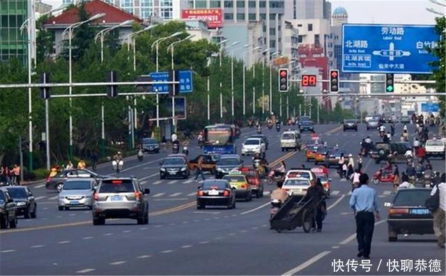 江西省最小的一个地级市，历史很悠久，经历了两次莫名其妙的改名