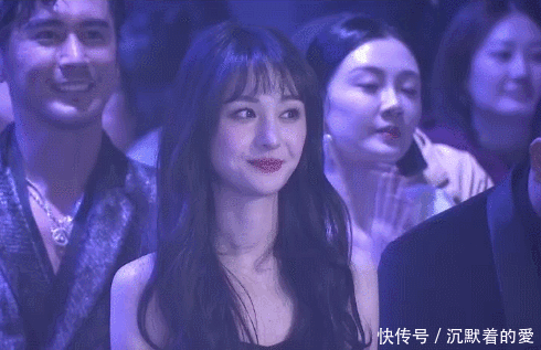  「水波纹」别再烫羊毛卷了！今年流行 “人鱼卷 ”，洋气巨显脸小！！