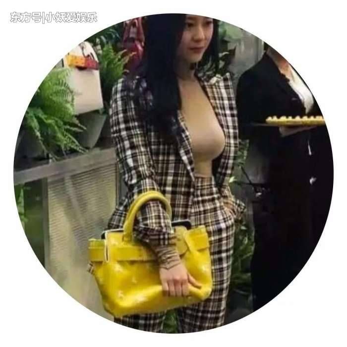 郑秀晶忽然变巨乳还垂到肚脐眼, 她经历了什么…