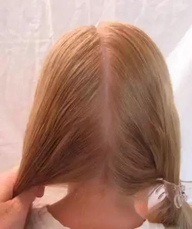 穿裙子女孩必备的马尾扎法!秒变小公主，美的不得了!