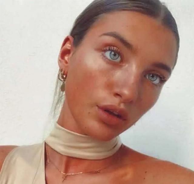  爆款■跟风买的爆款彩妆，你踩坑了几个？