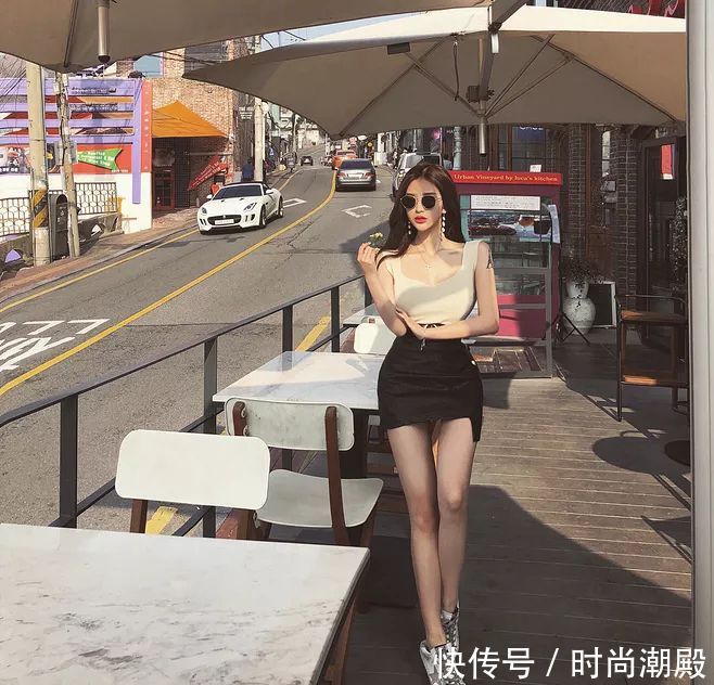 舒服诱人的紧身衣，修身的美腰款魅力，为你打造出黄金比例身材