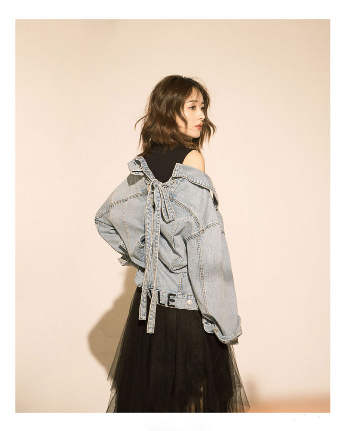 赵丽颖最新性感时尚写真图集，时尚气质，宛若迷人的小妖精!