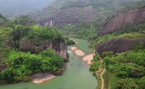 中国这个高铁站以景区命名，却坑了无数游客，你来过吗？
