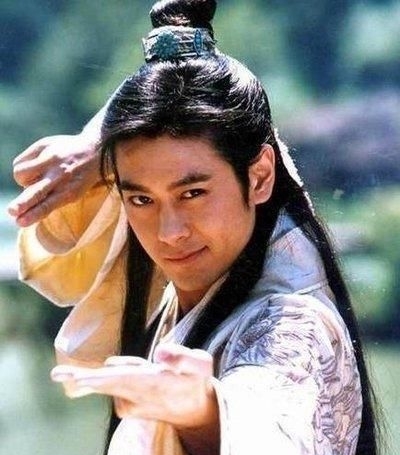 天龙八■经典人物“段誉”的5位饰演者,前4位都是模仿,最后个的才是精髓