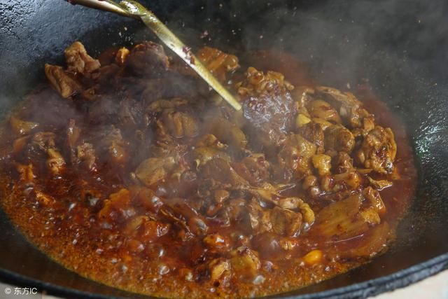 农村土灶做饭香，但为啥现在越来越少了?